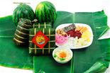 Kỹ thuật gói bánh chưng xanh và vuông vắn ngày tết