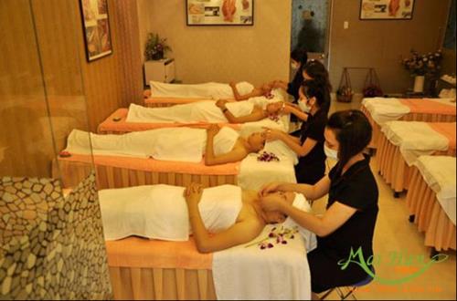 Học ngành tạo mẫu và chăm sóc sắc đẹp ở đâu?