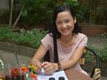 Viết chữ ngược đẹp như in của cô giáo 8x.